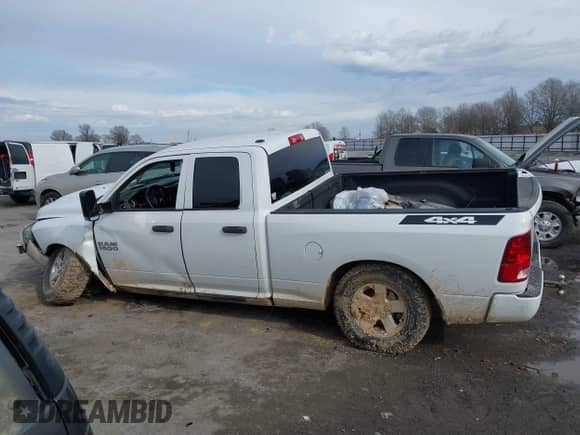 2016 Ram 1500 Express with VIN 1C6RR7FG5GS173304, listed as a IAAI auction lot 41318818 with 137,587 mi miles and . Bid and sale history available at DreamBid. Image 14.
