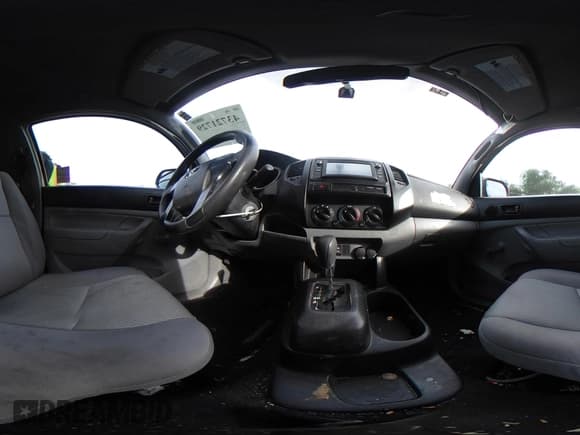 ✅ 2014 Toyota Tacoma • VIN: 5TFNX4CN3EX034111 • Lot: 43721729. Listed on IAAI with 145,807 mi. Free auction sales archive from the USA and detailed vehicle history report at DreamBid. Image 18.