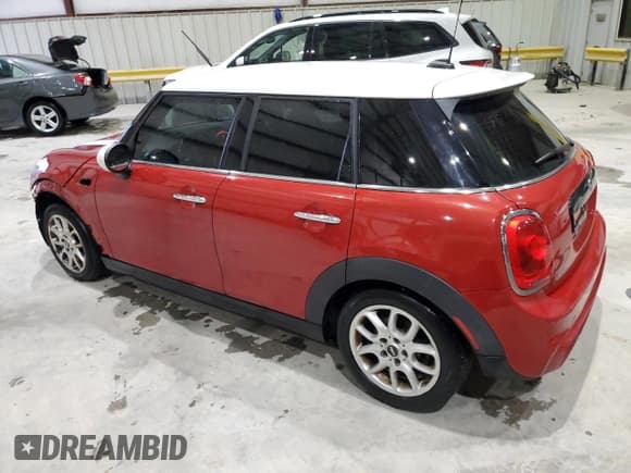 ✅ 2015 MINI Hardtop 4 Door S • VIN: WMWXU3C55F2B57368 • Lot: 58439475. Wystawiony na Copart z przebiegiem 107 860 mil. Bezpłatny archiwum sprzedaży aukcyjnych z USA i szczegółowy raport historii pojazdu na DreamBid. Zdjęcie 2.