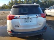 ✅ 2013 Toyota RAV4 XLE • VIN: JTMWFREV6D5011269 • Лот: 90295905. Опубликован ранее на Copart с пробегом 173 452 миль. Бесплатный доступ к архиву аукционных продаж из США и подробный отчёт об истории автомобиля на DreamBid. Изображение 6.