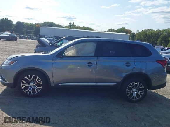 2017 Mitsubishi Outlander ES with VIN JA4AD2A32HZ002721, listed as a IAAI auction lot 43170748 with 72,388 mi miles and . Bid and sale history available at DreamBid. Image 13.