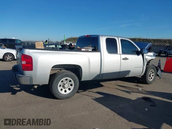 2012 Chevrolet Silverado 1500 Work Truck z VIN 1GCRCPEX9CZ127696, wystawiony jako IAAI lot #41333607 z przebiegiem 195 024 mil mil oraz . Historia ofert i sprzedaży dostępna na DreamBid. Obrazek 13.