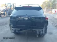 ✅ 2020 Toyota Highlander Limited • VIN: 5TDDZRBH2LS055789 • Lot: 43784971. Wystawiony na IAAI z przebiegiem 77 542 mil. Bezpłatny archiwum sprzedaży aukcyjnych z USA i szczegółowy raport historii pojazdu na DreamBid. Zdjęcie 17.