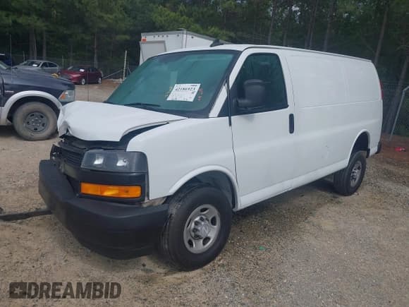 ✅ 2020 Chevrolet Express Cargo • VIN: 1GCWGAFP7L1128105 • Lot: 42186923. Wystawiony na IAAI z przebiegiem 183 036 mil. Bezpłatny archiwum sprzedaży aukcyjnych z USA i szczegółowy raport historii pojazdu na DreamBid. Zdjęcie 17.
