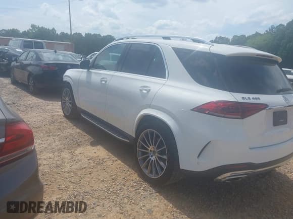 ✅ 2021 Mercedes-Benz GLE 450 • VIN: 4JGFB5KE9MA322853 • Лот: 42460605. Опубликован ранее на IAAI с пробегом 107 408 миль. Бесплатный доступ к архиву аукционных продаж из США и подробный отчёт об истории автомобиля на DreamBid. Изображение 3.