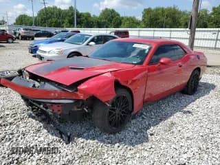 ✅ 2015 Dodge Challenger R/T Plus • VIN: 2C3CDZBTXFH889069 • Lot: 63397564. Wystawiony na Copart z przebiegiem 126 015 mil. Bezpłatny archiwum sprzedaży aukcyjnych z USA i szczegółowy raport historii pojazdu na DreamBid. Zdjęcie 1.