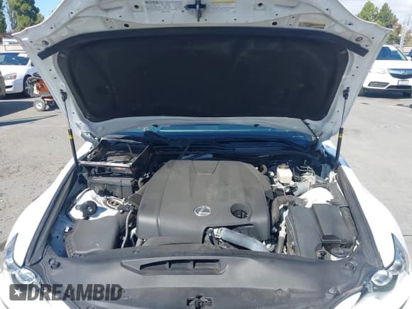 ✅ 2015 Lexus IS 250 • VIN: JTHBF1D25F5069351 • Lot: 43465850. Wystawiony na IAAI z przebiegiem 87 661 mil. Bezpłatny archiwum sprzedaży aukcyjnych z USA i szczegółowy raport historii pojazdu na DreamBid. Zdjęcie 10.