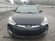 ✅ 2017 Hyundai Veloster • VIN: KMHTC6AD7HU322627 • Lot: 80287014. Wystawiony na Copart z przebiegiem 108 890 mil. Bezpłatny archiwum sprzedaży aukcyjnych z USA i szczegółowy raport historii pojazdu na DreamBid. Zdjęcie 5.