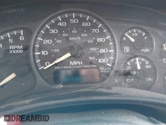 2002 Chevrolet Tahoe LS with VIN 1GNEC13Z22R147231, listed as a IAAI auction lot 42317819 with 227,904 mi miles and . Bid and sale history available at DreamBid. Image 7.