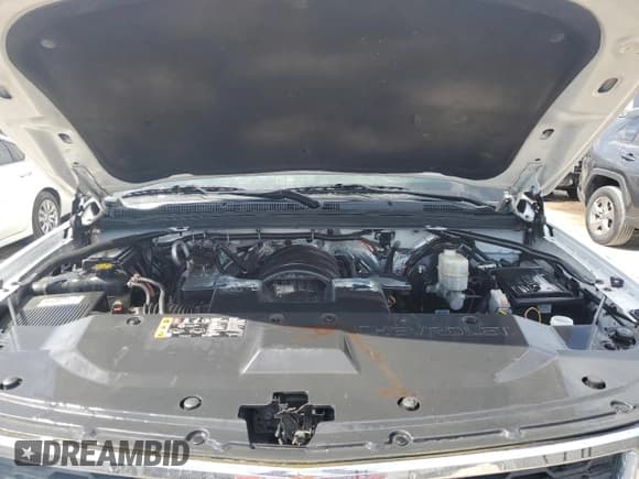 ✅ 2017 Chevrolet Tahoe Commercial • VIN: 1GNLCDEC4HR256851 • Lot: 85485525. Listed on Copart with 152,755 mi. Free auction sales archive from the USA and detailed vehicle history report at DreamBid. Image 12.