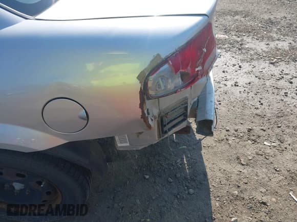 ✅ 2001 Dodge Stratus SE • VIN: 1B3EJ46U21N508528 • Lot: 42851096. Wystawiony na IAAI z przebiegiem 90 708 mil. Bezpłatny archiwum sprzedaży aukcyjnych z USA i szczegółowy raport historii pojazdu na DreamBid. Zdjęcie 6.