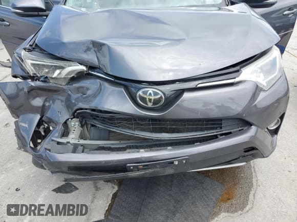 ✅ 2018 Toyota RAV4 XLE • VIN: 2T3RFREVXJW734950 • Lot: 58436135. Wystawiony na Copart z przebiegiem 98 518 mil. Bezpłatny archiwum sprzedaży aukcyjnych z USA i szczegółowy raport historii pojazdu na DreamBid. Zdjęcie 11.