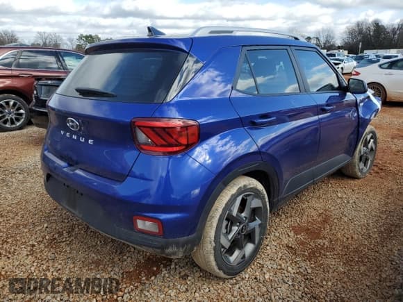 ✅ 2022 Hyundai Venue SEL • VIN: KMHRC8A34NU142823 • Lot: 85237714. Listed on Copart with 40,198 mi. Free auction sales archive from the USA and detailed vehicle history report at DreamBid. Image 3.