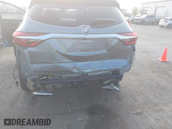 ✅ 2021 Buick Enclave Essence • VIN: 5GAEVAKW3MJ218644 • Lot: 42962298. Listed on IAAI with 83,385 mi. Free auction sales archive from the USA and detailed vehicle history report at DreamBid. Image 6.