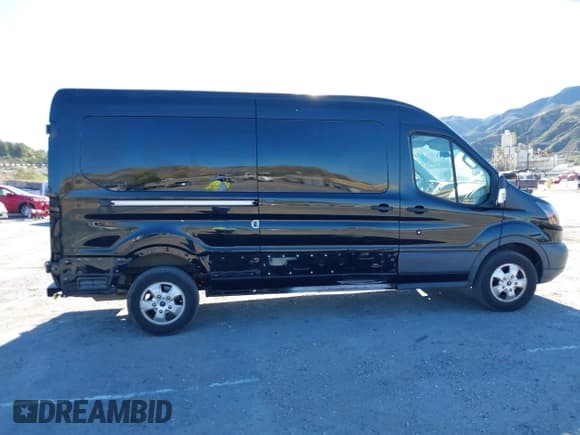 ✅ 2017 Ford Transit • VIN: 1FTYR2CM4HKB51331 • Лот: 41825000. Опубликован ранее на IAAI с пробегом 70 795 миль. Бесплатный доступ к архиву аукционных продаж из США и подробный отчёт об истории автомобиля на DreamBid. Изображение 14.