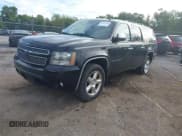 ✅ 2008 Chevrolet Suburban 1LT • VIN: 1GNFK16308R273272 • Lot: 43293480. Listed on IAAI with 196,395 mi. Free auction sales archive from the USA and detailed vehicle history report at DreamBid. Image 2.