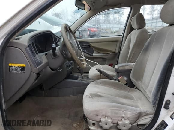 ✅ 2005 Hyundai Elantra GLS • VIN: KMHDN46D25U952434 • Lot: 84443804. Wystawiony na Copart z przebiegiem 399 355 mil. Bezpłatny archiwum sprzedaży aukcyjnych z USA i szczegółowy raport historii pojazdu na DreamBid. Zdjęcie 7.