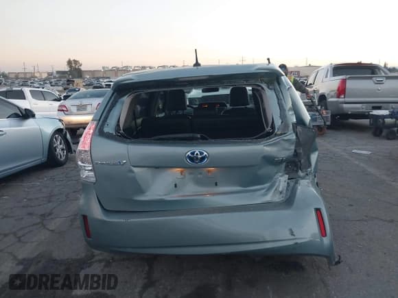 ✅ 2013 Toyota Prius Three • VIN: JTDZN3EU2D3250995 • Lot: 43657476. Wystawiony na IAAI z przebiegiem 183 832 mil. Bezpłatny archiwum sprzedaży aukcyjnych z USA i szczegółowy raport historii pojazdu na DreamBid. Zdjęcie 16.