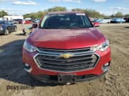 ✅ 2020 Chevrolet Traverse LT Cloth • VIN: 1GNEVGKWXLJ255844 • Lot: 85536955. Wystawiony na Copart z przebiegiem 37 724 mil. Bezpłatny archiwum sprzedaży aukcyjnych z USA i szczegółowy raport historii pojazdu na DreamBid. Zdjęcie 5.