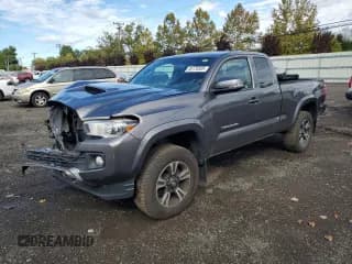 ✅ 2017 Toyota Tacoma SR5 • VIN: 5TFSZ5AN2HX067594 • Lot: 85170305. Listed on Copart with 132,108 mi. Free auction sales archive from the USA and detailed vehicle history report at DreamBid. Image 1.