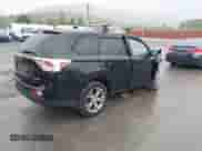 2014 Mitsubishi Outlander SE z VIN JA4AZ3A34EZ003629, wystawiony jako IAAI lot #43314809 z przebiegiem 122 927 mil mil oraz . Historia ofert i sprzedaży dostępna na DreamBid. Obrazek 4.