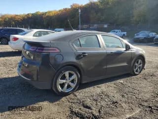 ✅ 2014 Chevrolet Volt • VIN: 1G1RE6E47EU131975 • Lot: 77671754. Wystawiony na Copart z przebiegiem 105 202 mil. Bezpłatny archiwum sprzedaży aukcyjnych z USA i szczegółowy raport historii pojazdu na DreamBid. Zdjęcie 3.