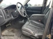 ✅ 2001 Dodge Dakota Sport • VIN: 1B7GG2AN91S111149 • Lot: 52609755. Wystawiony na Copart z przebiegiem 118 010 mil. Bezpłatny archiwum sprzedaży aukcyjnych z USA i szczegółowy raport historii pojazdu na DreamBid. Zdjęcie 7.