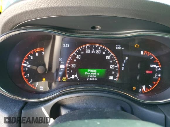 ✅ 2020 Dodge Durango R/T • VIN: 1C4SDHCT2LC123884 • Lot: 82098115. Wystawiony na Copart z przebiegiem 94 878 mil. Bezpłatny archiwum sprzedaży aukcyjnych z USA i szczegółowy raport historii pojazdu na DreamBid. Zdjęcie 9.