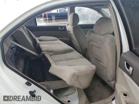 ✅ 2008 Hyundai Sonata GLS • VIN: 5NPET46C28H354381 • Лот: 84878324. Опубликован ранее на Copart с пробегом Не указан. Бесплатный доступ к архиву аукционных продаж из США и подробный отчёт об истории автомобиля на DreamBid. Изображение 10.