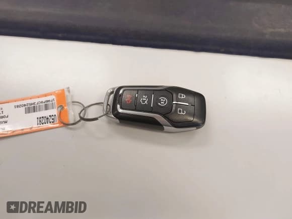 ✅ 2017 Ford Mustang GT Premium • VIN: 1FA6P8CF3H5240281 • Lot: 43648591. Wystawiony na IAAI z przebiegiem 48 745 mil. Bezpłatny archiwum sprzedaży aukcyjnych z USA i szczegółowy raport historii pojazdu na DreamBid. Zdjęcie 18.