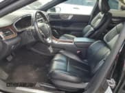 ✅ 2017 Lincoln Continental Livery • VIN: 1LN6L9UKXH5612864 • Lot: 68963045. Wystawiony na Copart z przebiegiem 96 009 mil. Bezpłatny archiwum sprzedaży aukcyjnych z USA i szczegółowy raport historii pojazdu na DreamBid. Zdjęcie 7.