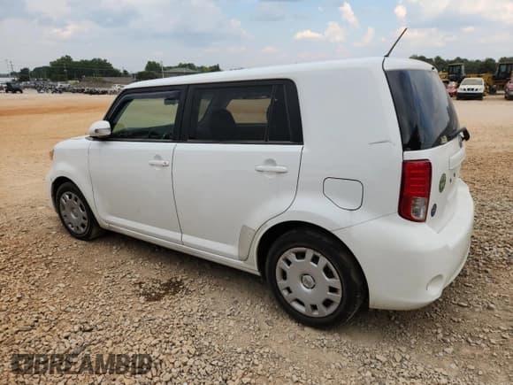 ✅ 2012 Scion xB • VIN: JTLZE4FE8C1145275 • Лот: 81605025. Опубликован ранее на Copart с пробегом 99 635 миль. Бесплатный доступ к архиву аукционных продаж из США и подробный отчёт об истории автомобиля на DreamBid. Изображение 2.