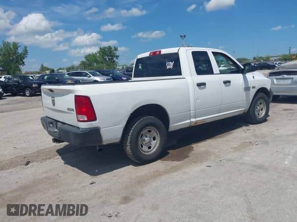 2016 Ram 1500 Express with VIN 1C6RR7FT8GS166537, listed as a IAAI auction lot 42563310 with 292,444 mi miles and . Bid and sale history available at DreamBid. Image 4.