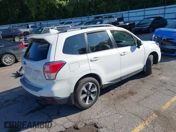 ✅ 2017 Subaru Forester Premium • VIN: JF2SJAGC4HH436814 • Лот: 43133735. Опубликован ранее на IAAI с пробегом 148 481 миль. Бесплатный доступ к архиву аукционных продаж из США и подробный отчёт об истории автомобиля на DreamBid. Изображение 4.