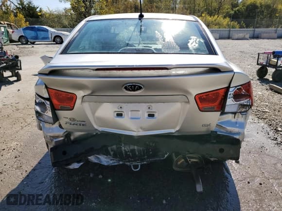 ✅ 2011 Kia Forte EX • VIN: KNAFU4A21B5434730 • Лот: 87077565. Опубликован ранее на Copart с пробегом 137 486 миль. Бесплатный доступ к архиву аукционных продаж из США и подробный отчёт об истории автомобиля на DreamBid. Изображение 6.