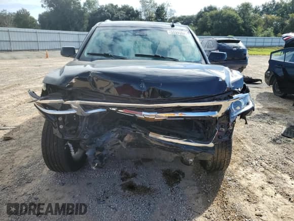 ✅ 2019 Chevrolet Tahoe LT • VIN: 1GNSCBKC0KR226872 • Lot: 85933525. Wystawiony na Copart z przebiegiem 202 920 mil. Bezpłatny archiwum sprzedaży aukcyjnych z USA i szczegółowy raport historii pojazdu na DreamBid. Zdjęcie 5.