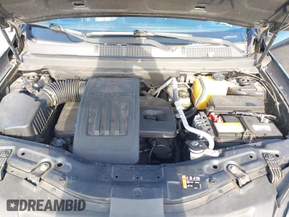 ✅ 2014 Chevrolet Captiva Sport LTZ • VIN: 3GNAL4EKXES631990 • Lot: 42150445. Wystawiony na IAAI z przebiegiem 171 628 mil. Bezpłatny archiwum sprzedaży aukcyjnych z USA i szczegółowy raport historii pojazdu na DreamBid. Zdjęcie 10.