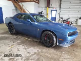 ✅ 2022 Dodge Challenger R/T Scat Pack Widebody • VIN: 2C3CDZFJ8NH207474 • Lot: 56731423. Wystawiony na Copart z przebiegiem 9 088 mil. Bezpłatny archiwum sprzedaży aukcyjnych z USA i szczegółowy raport historii pojazdu na DreamBid. Zdjęcie 4.