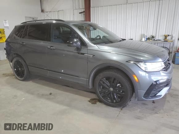 ✅ 2022 Volkswagen Tiguan SE R-Line Black • VIN: 3VV8B7AX8NM164930 • Lot: 50432715. Wystawiony na Copart z przebiegiem 54 646 mil. Bezpłatny archiwum sprzedaży aukcyjnych z USA i szczegółowy raport historii pojazdu na DreamBid. Zdjęcie 4.