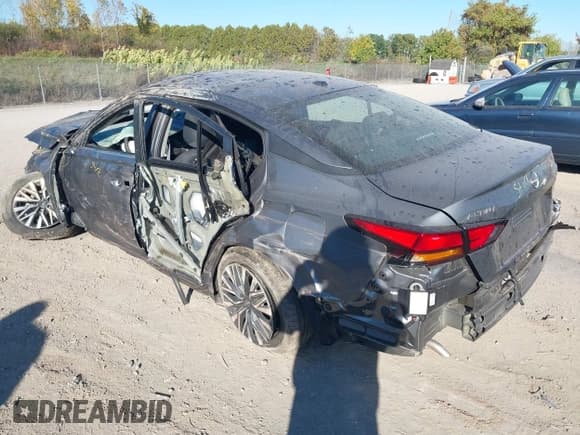 ✅ 2025 Nissan Altima SV • VIN: 1N4BL4DV7SN387171 • Lot: 43352526. Wystawiony na IAAI z przebiegiem 874 mil. Bezpłatny archiwum sprzedaży aukcyjnych z USA i szczegółowy raport historii pojazdu na DreamBid. Zdjęcie 3.