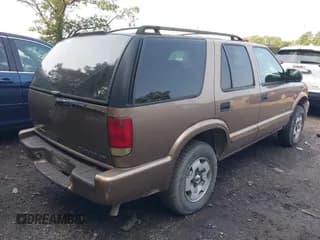 ✅ 2003 Chevrolet Blazer LS • VIN: 1GNDT13X13K134314 • Lot: 42897683. Wystawiony na IAAI z przebiegiem 139 085 mil. Bezpłatny archiwum sprzedaży aukcyjnych z USA i szczegółowy raport historii pojazdu na DreamBid. Zdjęcie 4.