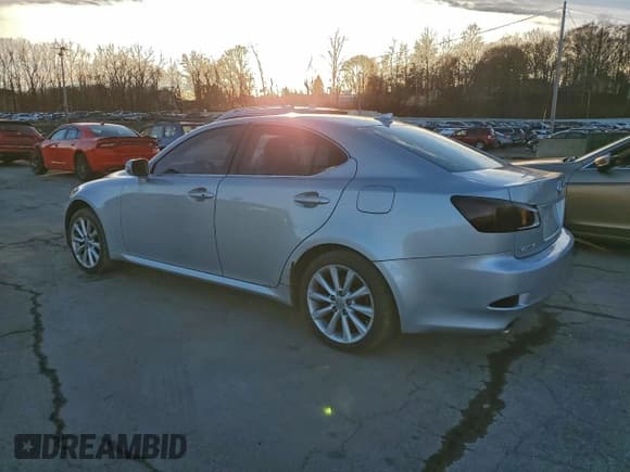 ✅ 2010 Lexus IS 250 • VIN: JTHCF5C2XA5038912 • Lot: 93369605. Wystawiony na Copart z przebiegiem 198 478 mil. Bezpłatny archiwum sprzedaży aukcyjnych z USA i szczegółowy raport historii pojazdu na DreamBid. Zdjęcie 2.