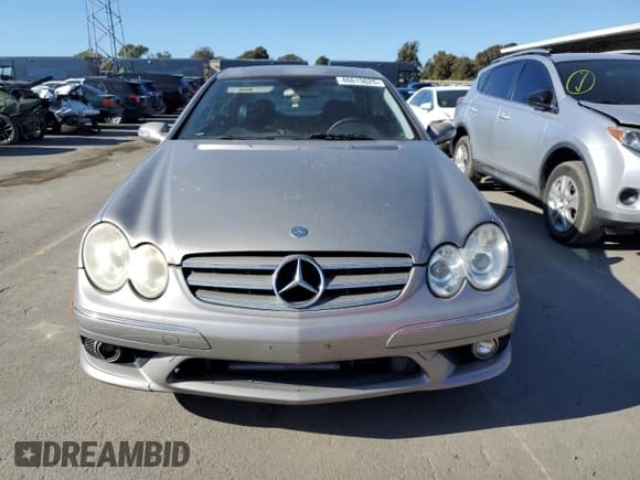 ✅ 2006 Mercedes-Benz CLK 500 • VIN: WDBTJ75H56F181876 • Lot: 46613625. Wystawiony na Copart z przebiegiem 154 632 mil. Bezpłatny archiwum sprzedaży aukcyjnych z USA i szczegółowy raport historii pojazdu na DreamBid. Zdjęcie 5.