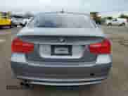 2011 BMW 3 Series z VIN WBAPG7G58BNN18042, wystawiony jako Copart lot #83788495 z przebiegiem 251 963 mil mil oraz Szkoda całkowita • Salvage title. Historia ofert i sprzedaży dostępna na DreamBid. Obrazek 6.