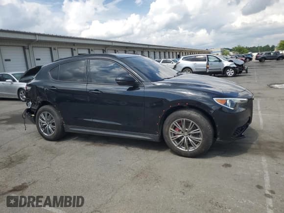 ✅ 2022 Alfa Romeo Stelvio Sprint • VIN: ZASPAJAN5N7D30668 • Lot: 64460755. Wystawiony na Copart z przebiegiem 50 675 mil. Bezpłatny archiwum sprzedaży aukcyjnych z USA i szczegółowy raport historii pojazdu na DreamBid. Zdjęcie 4.