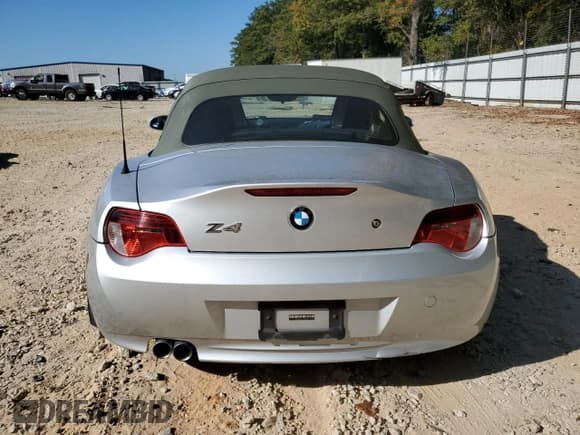 ✅ 2008 BMW Z4 3.0si • VIN: 4USBU535X8LX04793 • Lot: 77471094. Wystawiony na Copart z przebiegiem 104 599 mil. Bezpłatny archiwum sprzedaży aukcyjnych z USA i szczegółowy raport historii pojazdu na DreamBid. Zdjęcie 6.