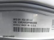 ✅ 2023 Jeep Grand Cherokee Overland • VIN: 1C4RJHDG8P8864350 • Lot: 43393499. Listed on IAAI with 32,294 mi. Free auction sales archive from the USA and detailed vehicle history report at DreamBid. Image 9.