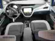 2020 Chevrolet Bolt EV LT z VIN 1G1FY6S07L4143892, wystawiony jako Copart lot #49431684 z przebiegiem 49 287 mil mil oraz . Historia ofert i sprzedaży dostępna na DreamBid. Obrazek 8.