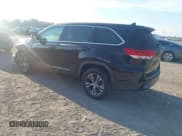 ✅ 2018 Toyota Highlander LE • VIN: 5TDZZRFH9JS240550 • Lot: 43244693. Listed on IAAI with 119,860 mi. Free auction sales archive from the USA and detailed vehicle history report at DreamBid. Image 3.