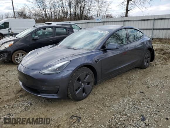 ✅ 2023 Tesla Model 3 • VIN: 5YJ3E1EA2PF550088 • Lot: 50633315. Wystawiony na Copart z przebiegiem 45 221 mil. Bezpłatny archiwum sprzedaży aukcyjnych z USA i szczegółowy raport historii pojazdu na DreamBid. Zdjęcie 1.